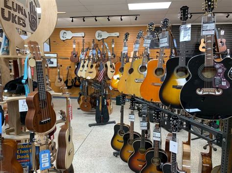 Specialties Corner Music is a family-owned business, supplying Nashville&39;s amazing musicians, writers and producers with the finest guitars, basses, keyboards, amps and pro audio gear for over 40 years. . Nashville used music